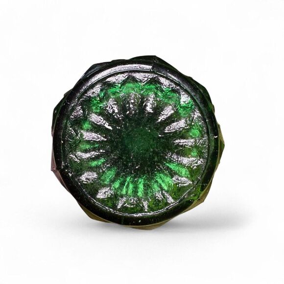 VTG Emerald Green Cut Glass Cruets W/ Stoppers Set of 2 Oil Vinegar - Picture 9 of 10